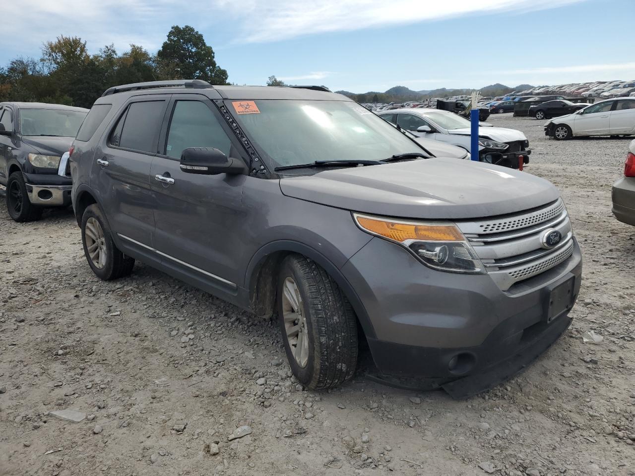 FORD EXPLORER XLT