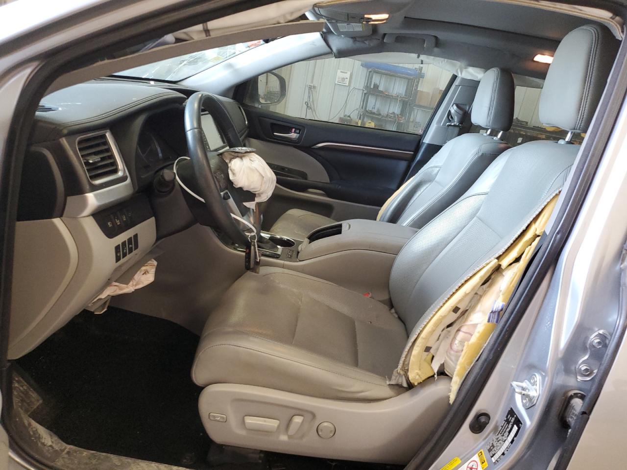 TOYOTA HIGHLANDER LIMITED