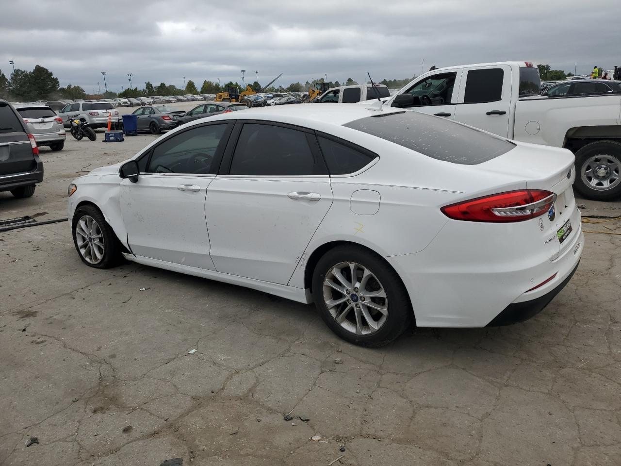 FORD FUSION SE