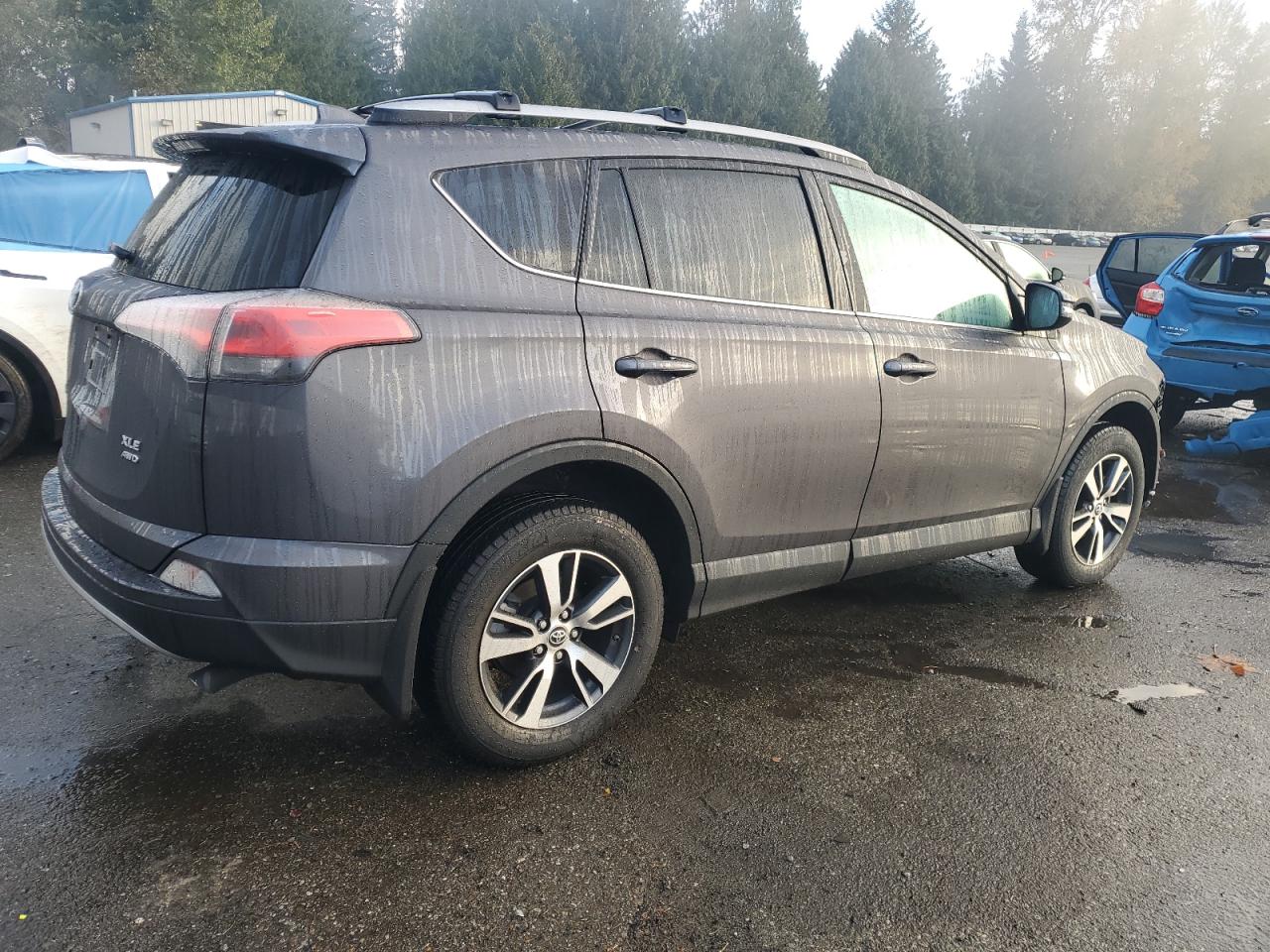 TOYOTA RAV4 XLE