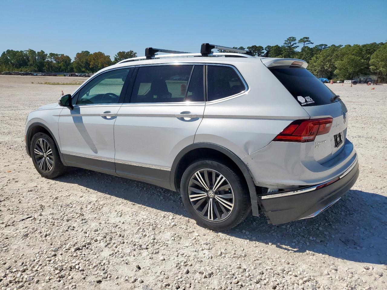 VOLKSWAGEN TIGUAN SE