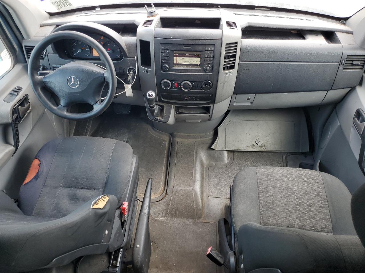 MERCEDES-BENZ SPRINTER 2500