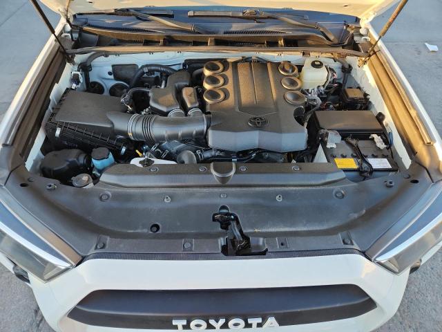 2021 TOYOTA 4RUNNER SR - JTEMU5JR6M5969757