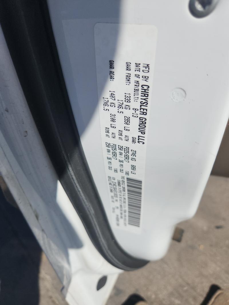 2014 CHRYSLER TOWN & COU - 2C4RC1BG4ER138359