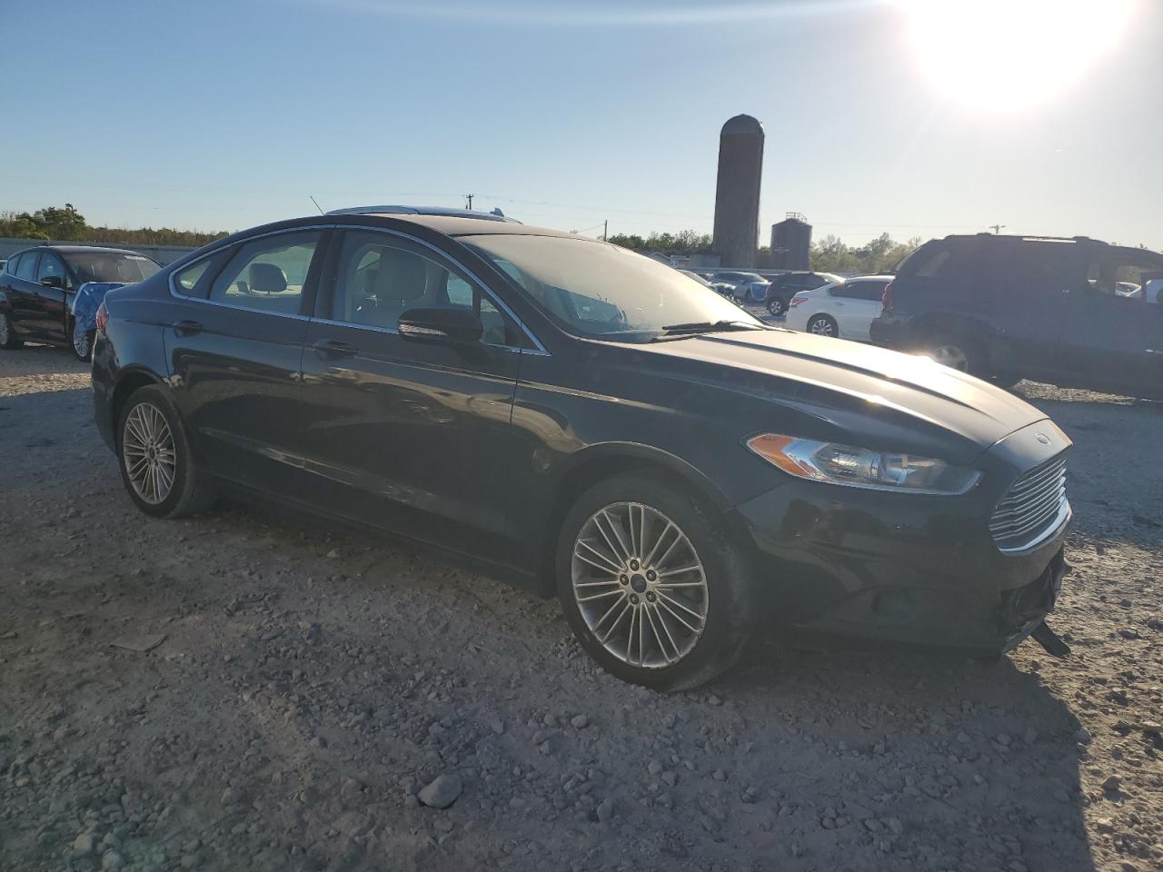 FORD FUSION SE