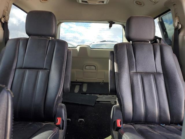 2014 CHRYSLER TOWN & COU - 2C4RC1BG5ER158765