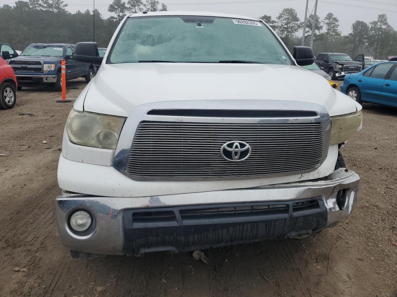 TOYOTA TUNDRA DOUBLE CAB SR5