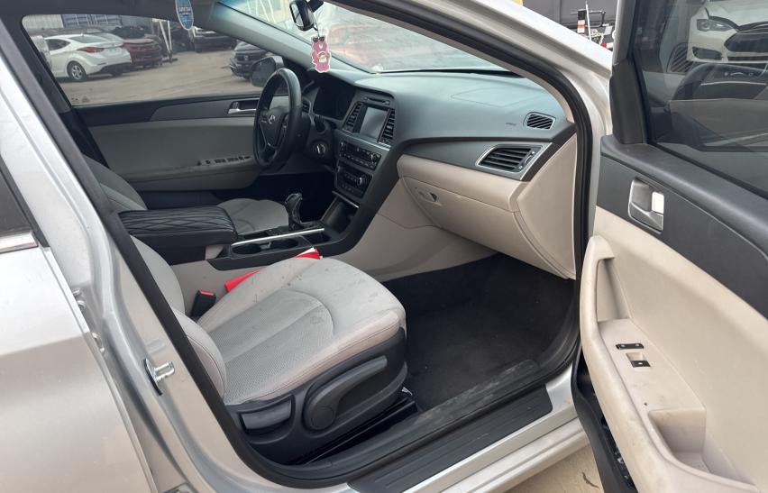 2016 HYUNDAI SONATA SE - 5NPE24AF9GH346779
