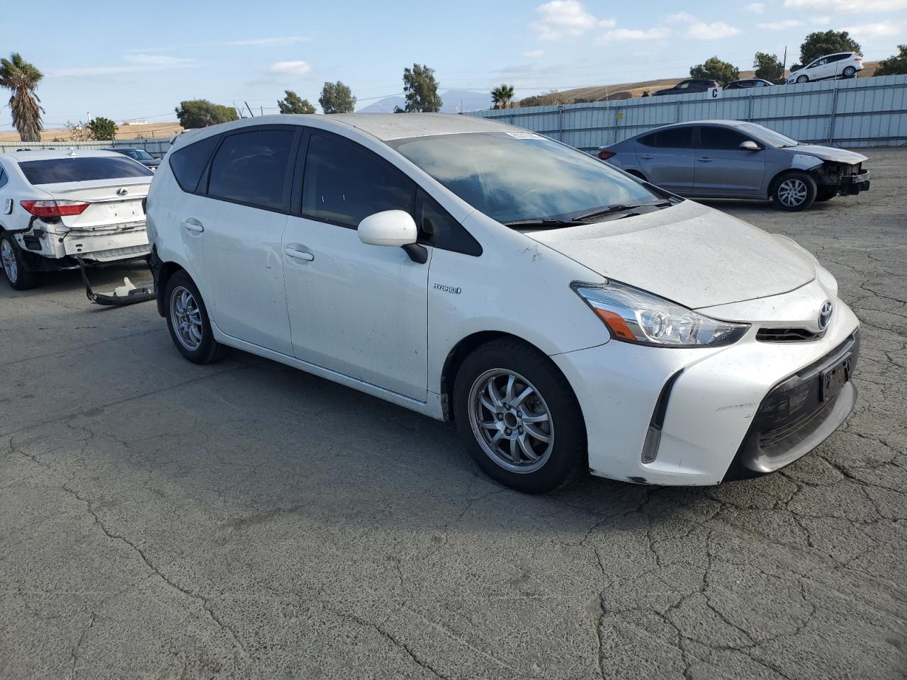 TOYOTA PRIUS V