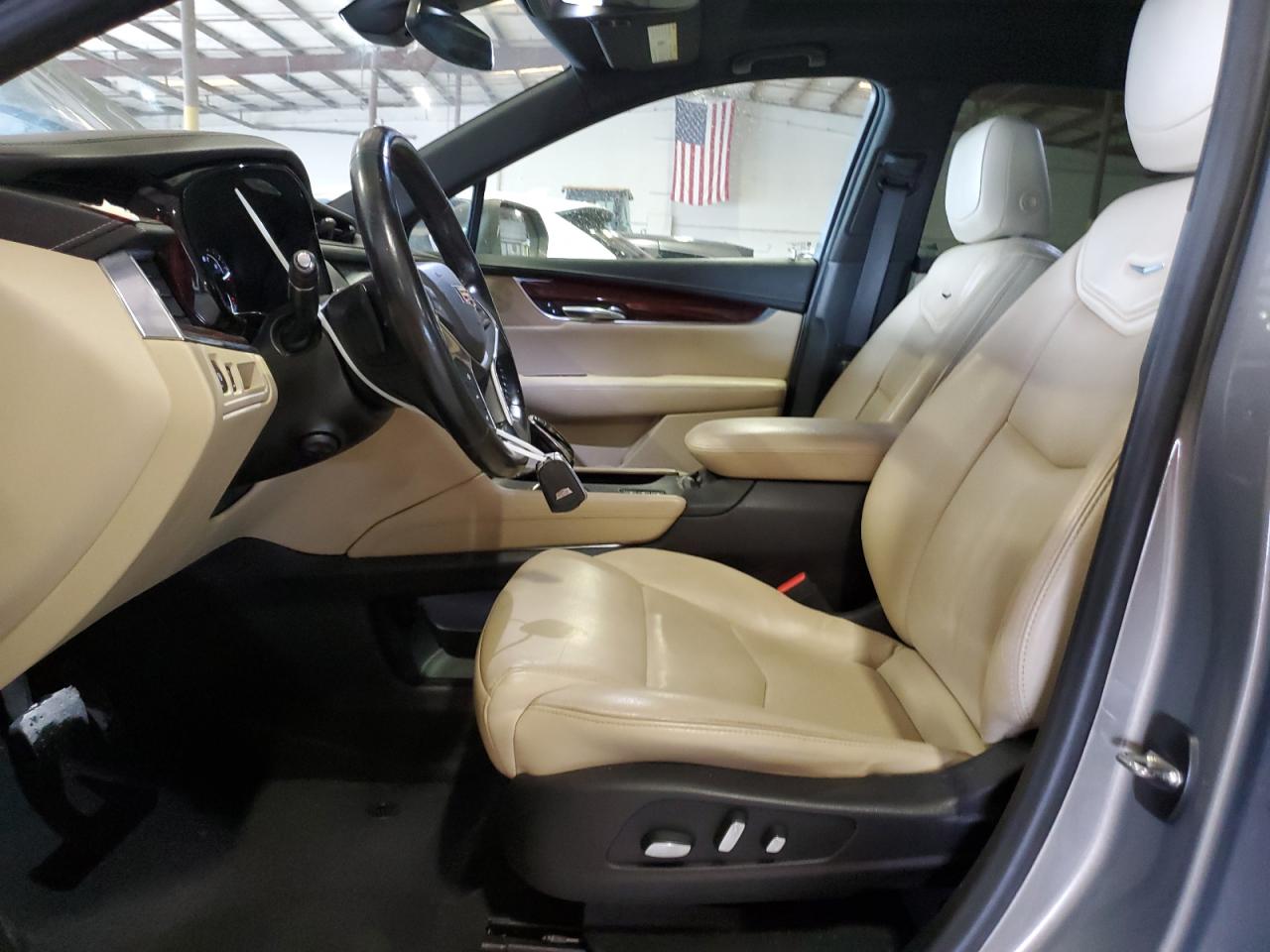 CADILLAC XT5 LUXURY