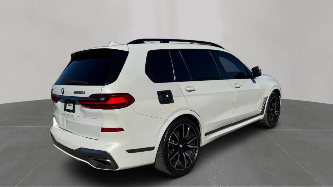BMW X7 M50I