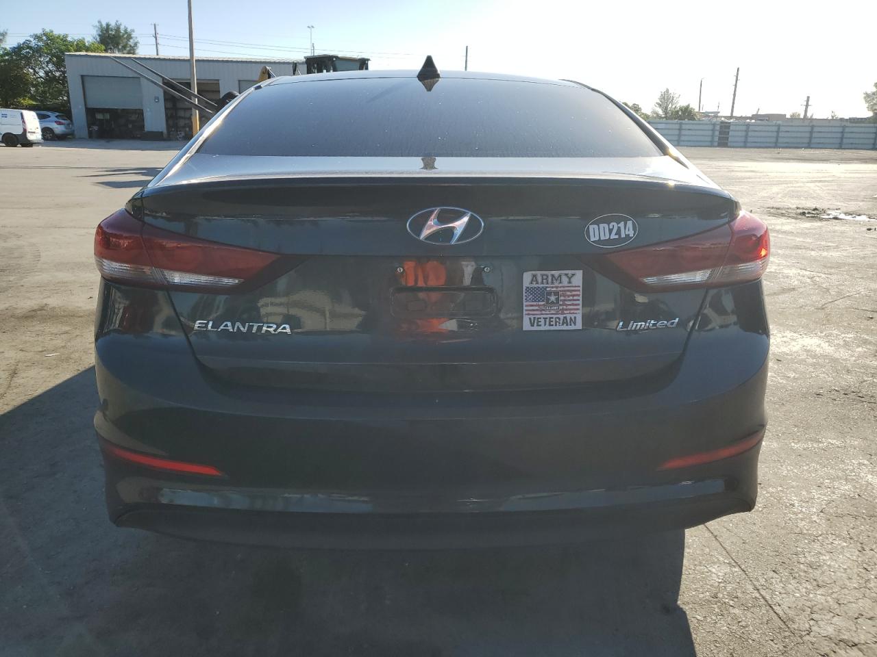 Lot #3301803346 2017 HYUNDAI ELANTRA SE