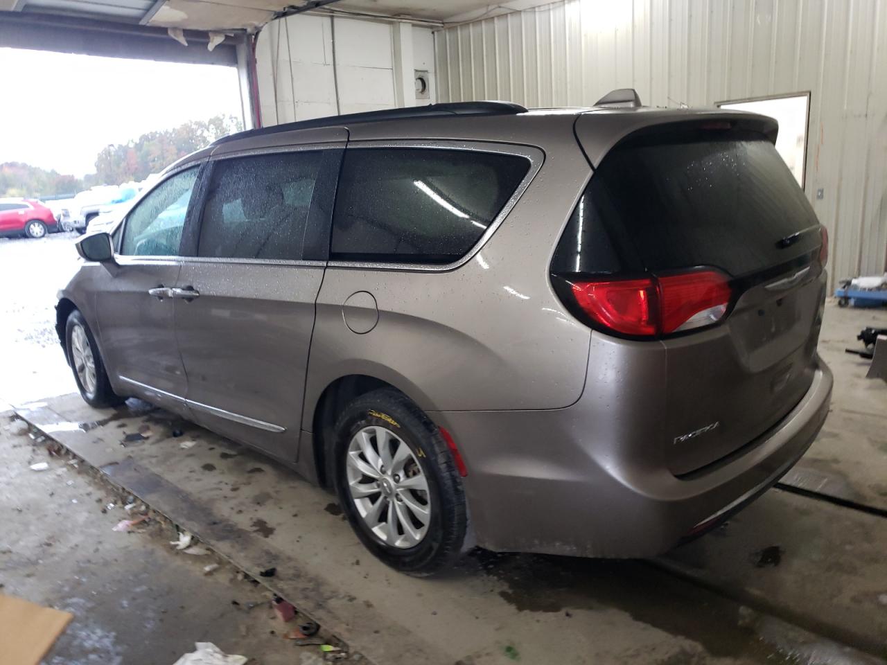 CHRYSLER PACIFICA TOURING L