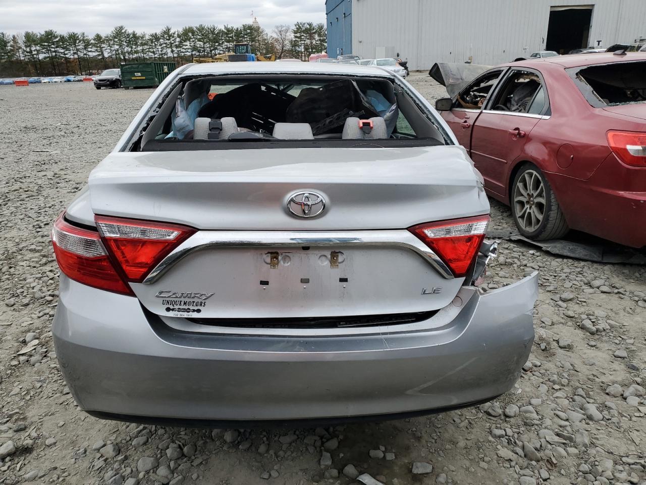 TOYOTA CAMRY LE