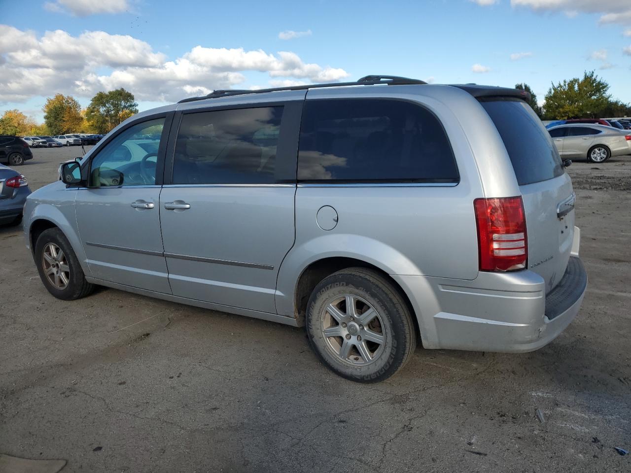 CHRYSLER TOWN & COUNTRY TOURING