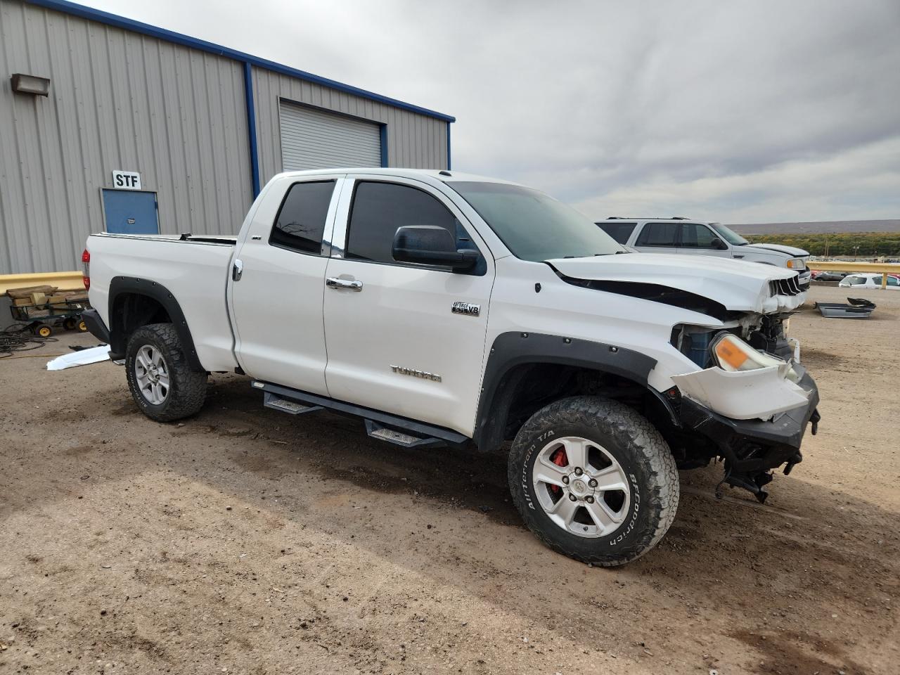 TOYOTA TUNDRA DOUBLE CAB SR