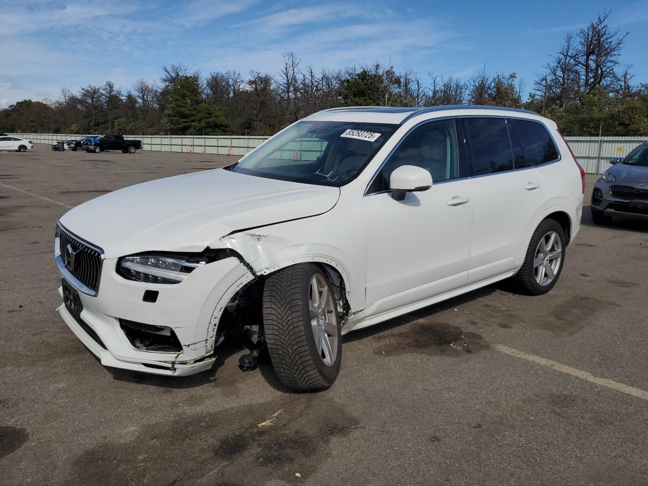 VOLVO XC90 T5 MOMENTUM