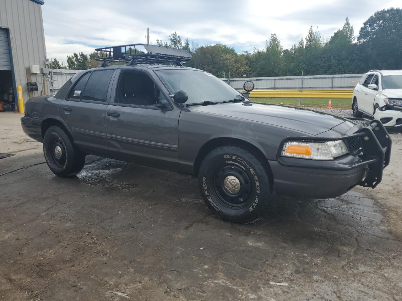FORD CROWN VICTORIA POLICE INTERCEPTOR