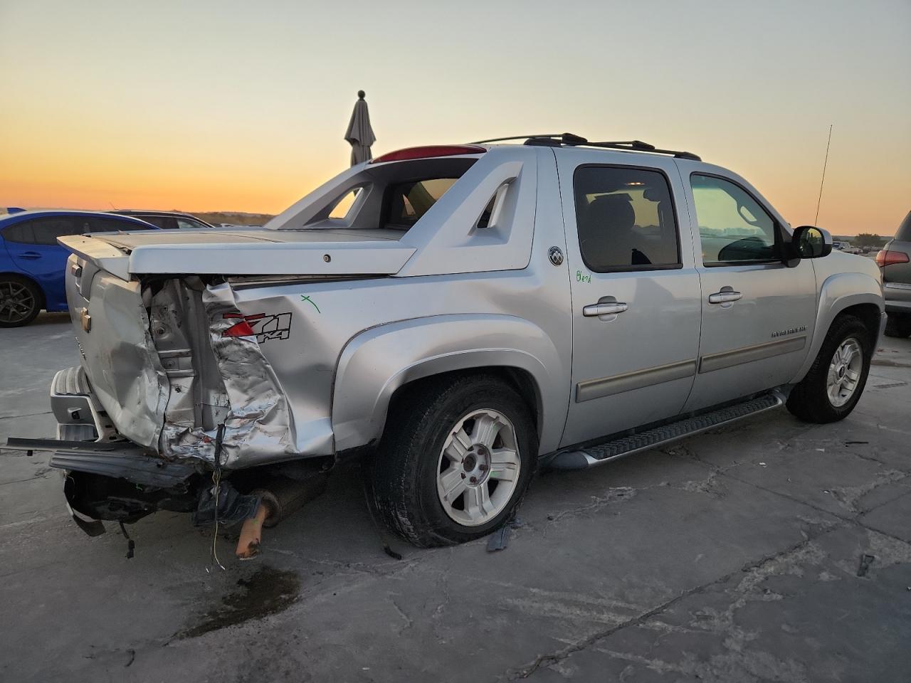 CHEVROLET AVALANCHE LT