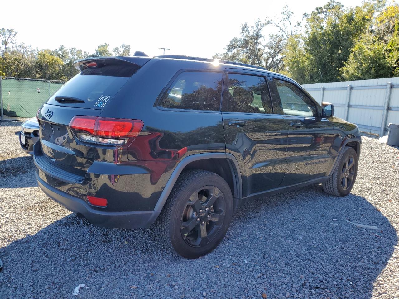 JEEP GRAND CHEROKEE LAREDO
