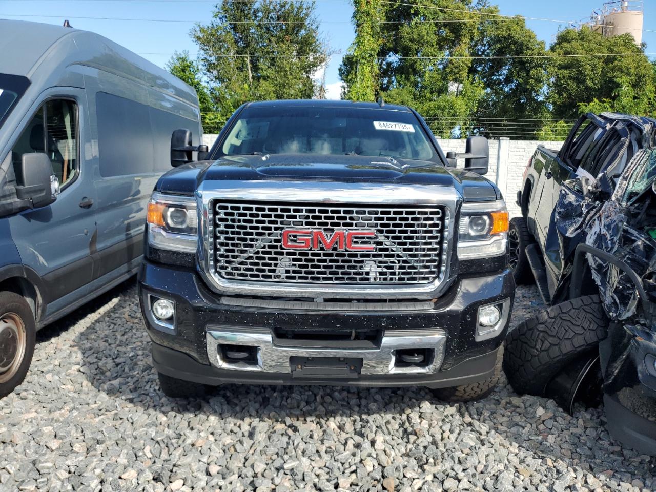 GMC SIERRA K2500 DENALI