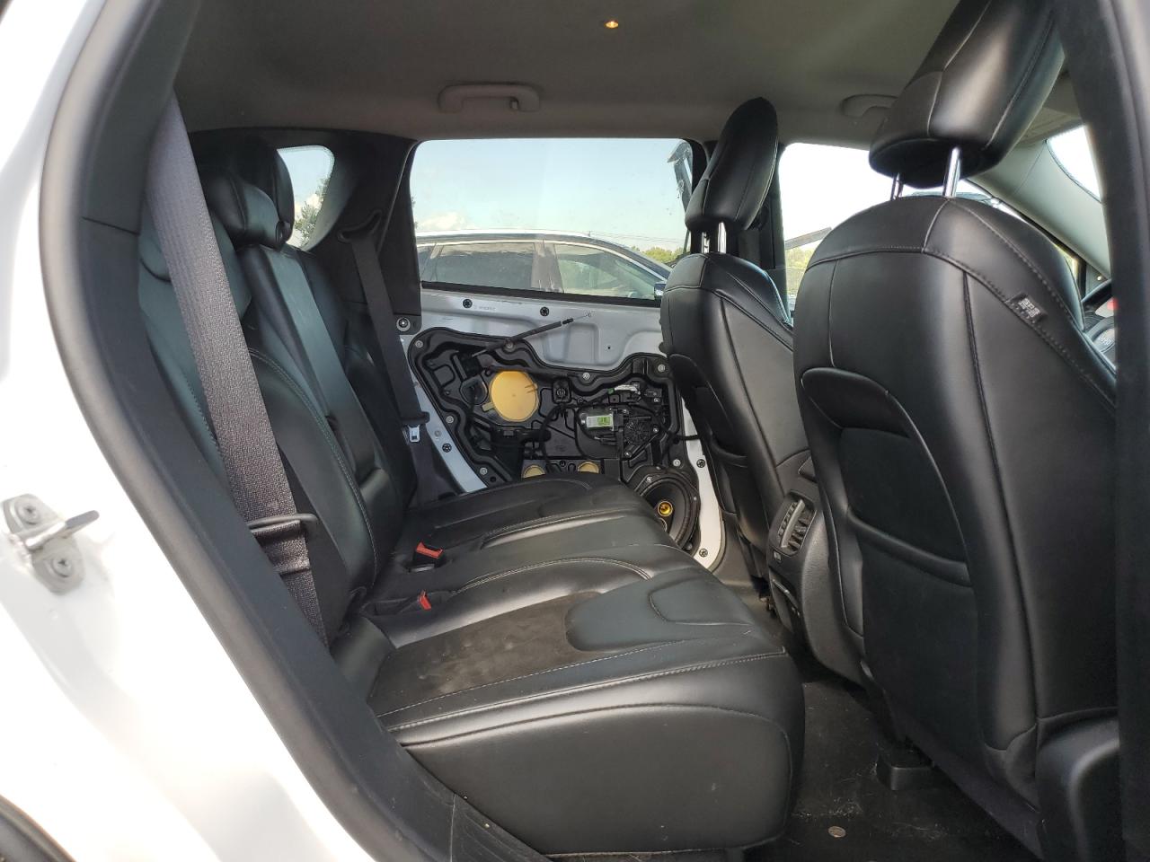 JEEP GRAND CHEROKEE LATITUDE PLUS