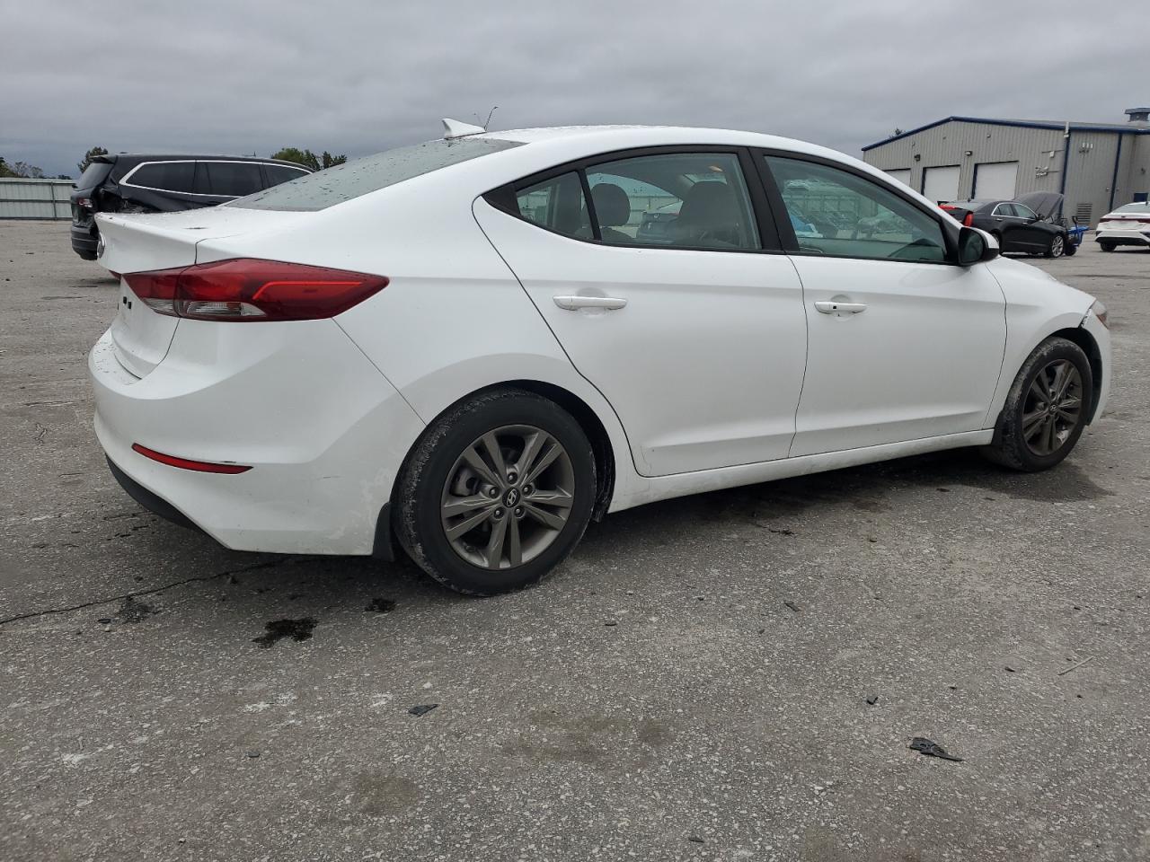 HYUNDAI ELANTRA SEL