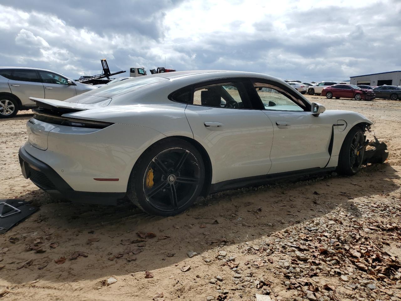 PORSCHE TAYCAN TURBO