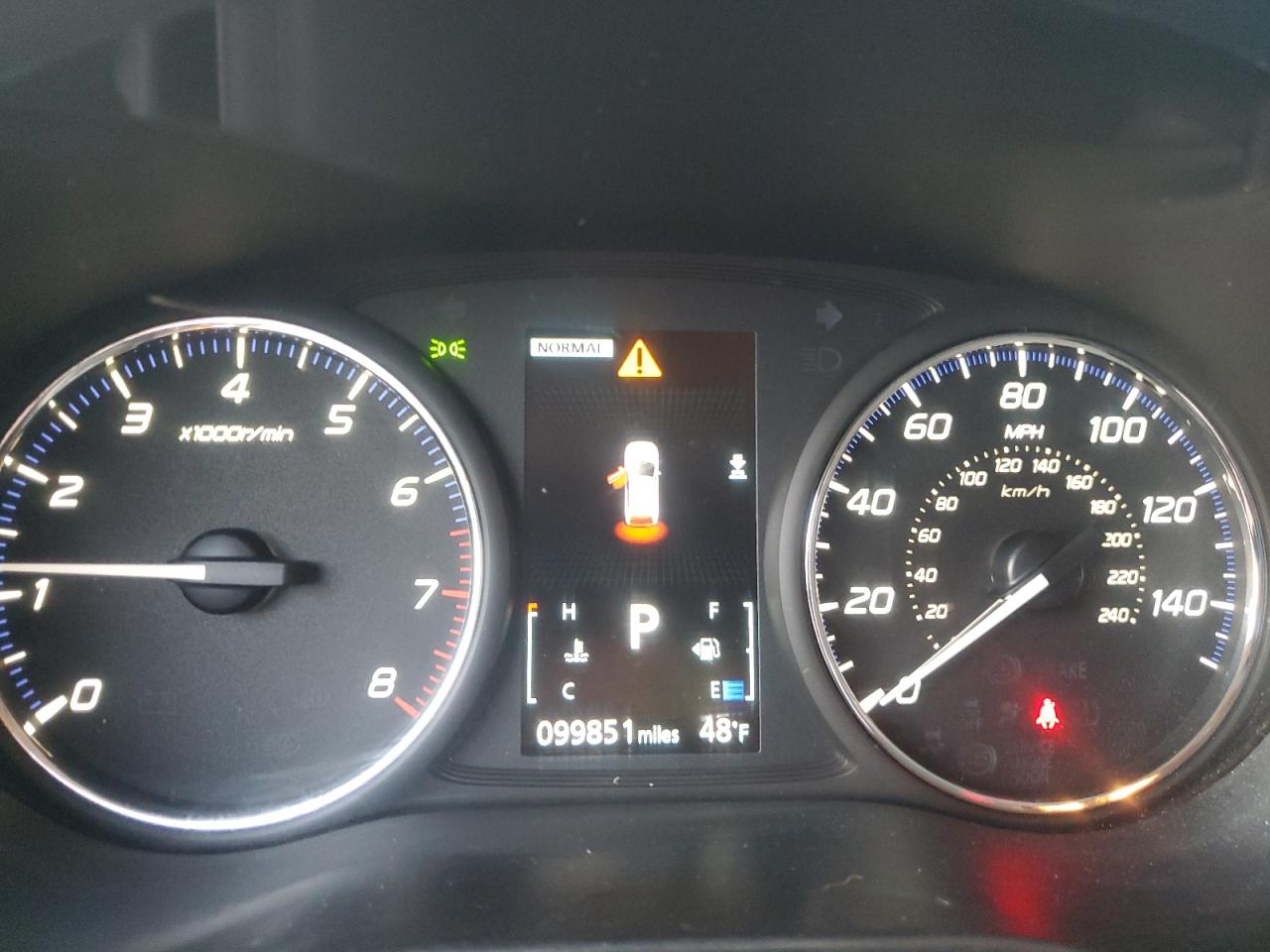 MITSUBISHI OUTLANDER SE