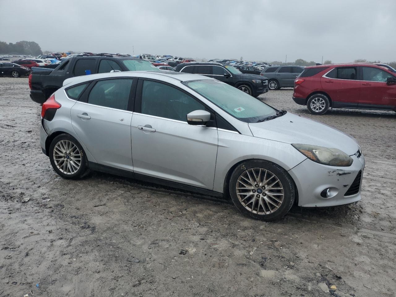 FORD FOCUS TITANIUM