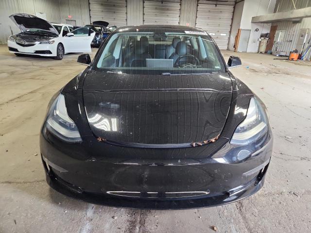 2018 TESLA MODEL 3 - 5YJ3E1EB3JF156132