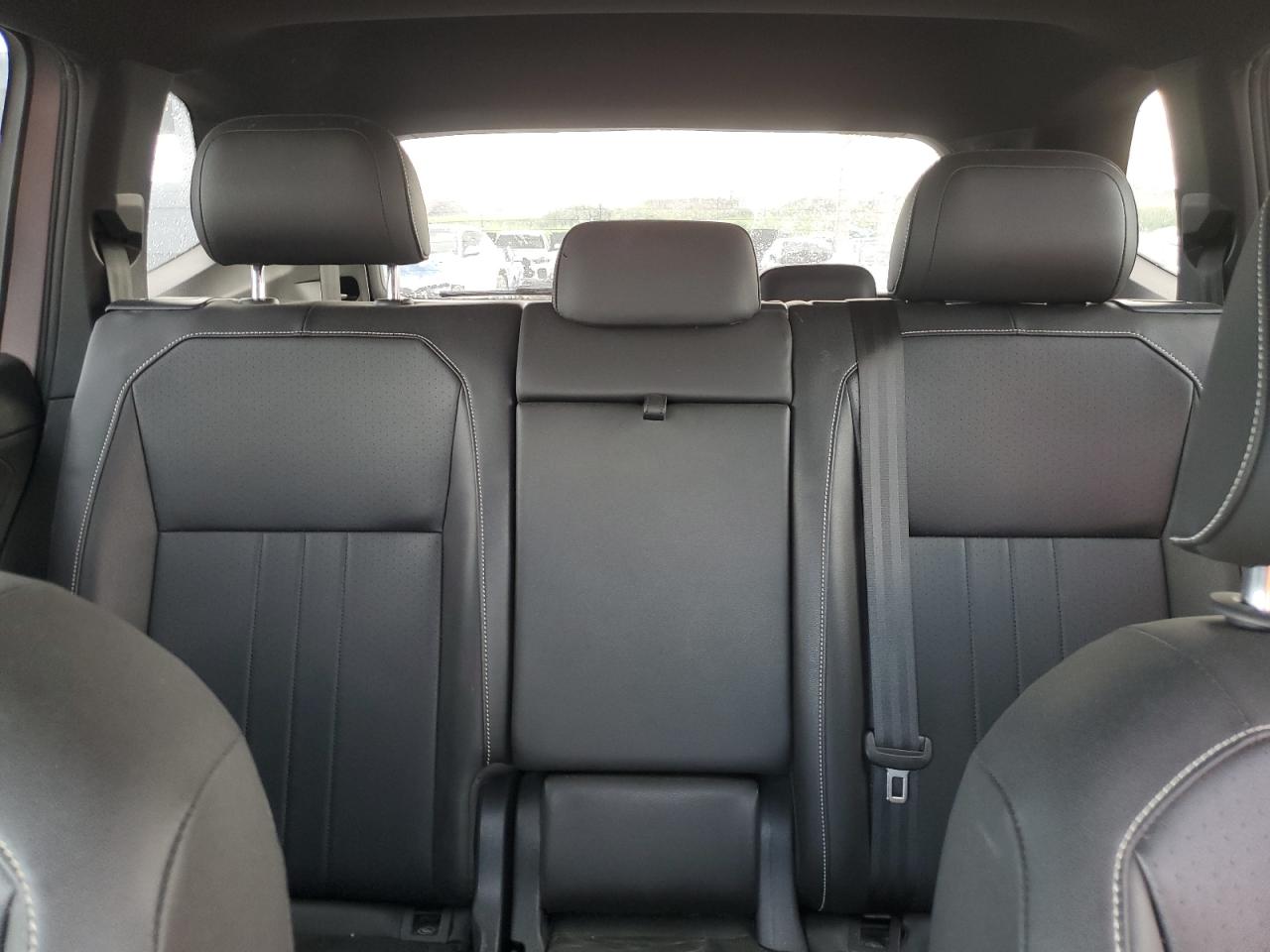 VOLKSWAGEN TIGUAN SE R-LINE BLACK