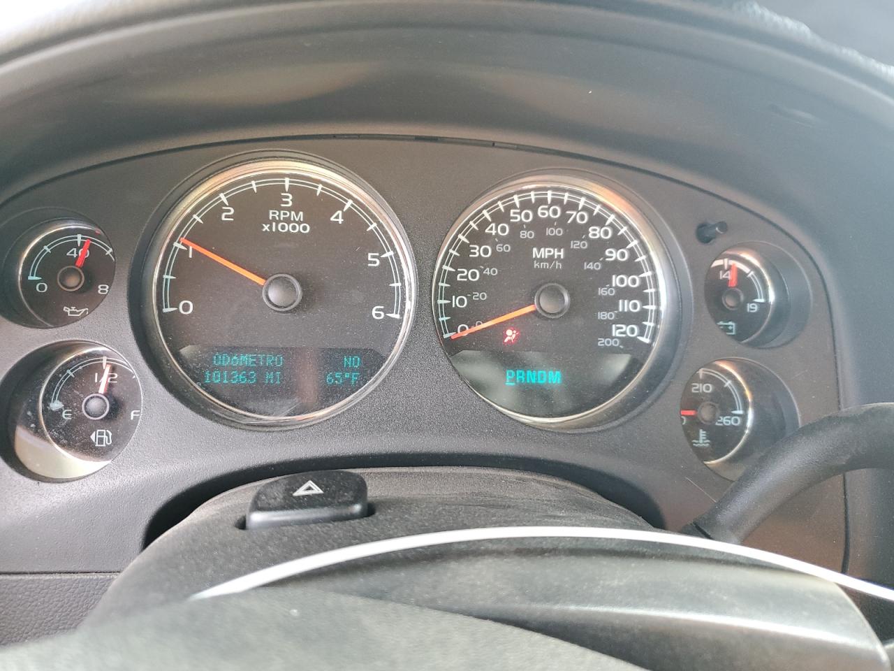 CHEVROLET SUBURBAN C1500 LT