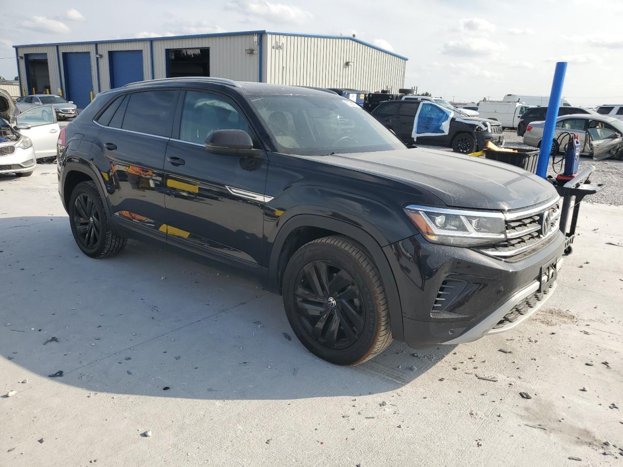 VOLKSWAGEN ATLAS CROSS SPORT SE