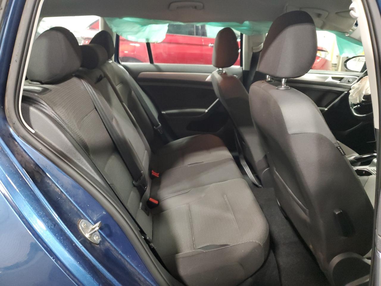 VOLKSWAGEN GOLF SPORTSVAN S