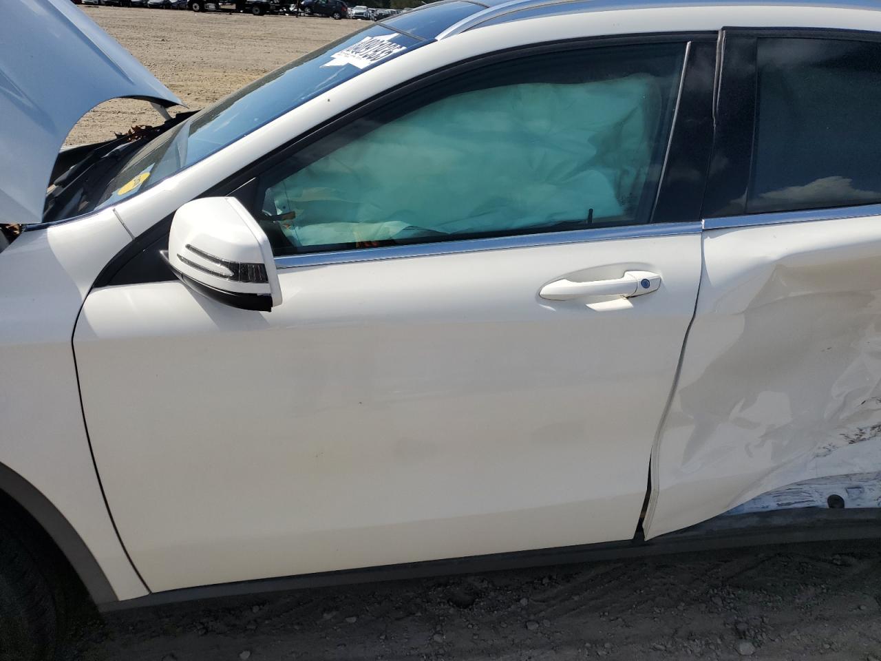 MERCEDES-BENZ GLA-CLASS 250