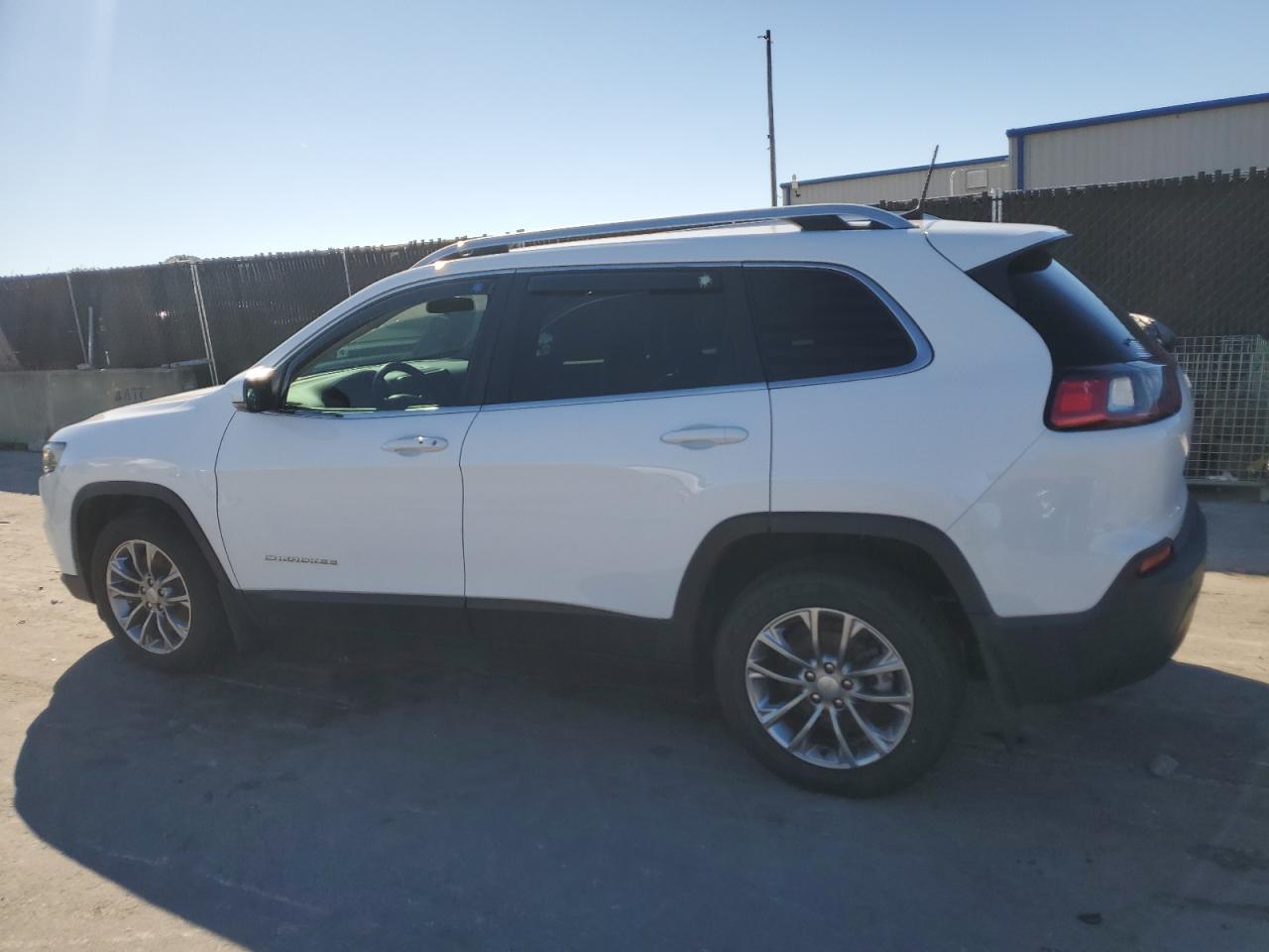 JEEP GRAND CHEROKEE LATITUDE PLUS