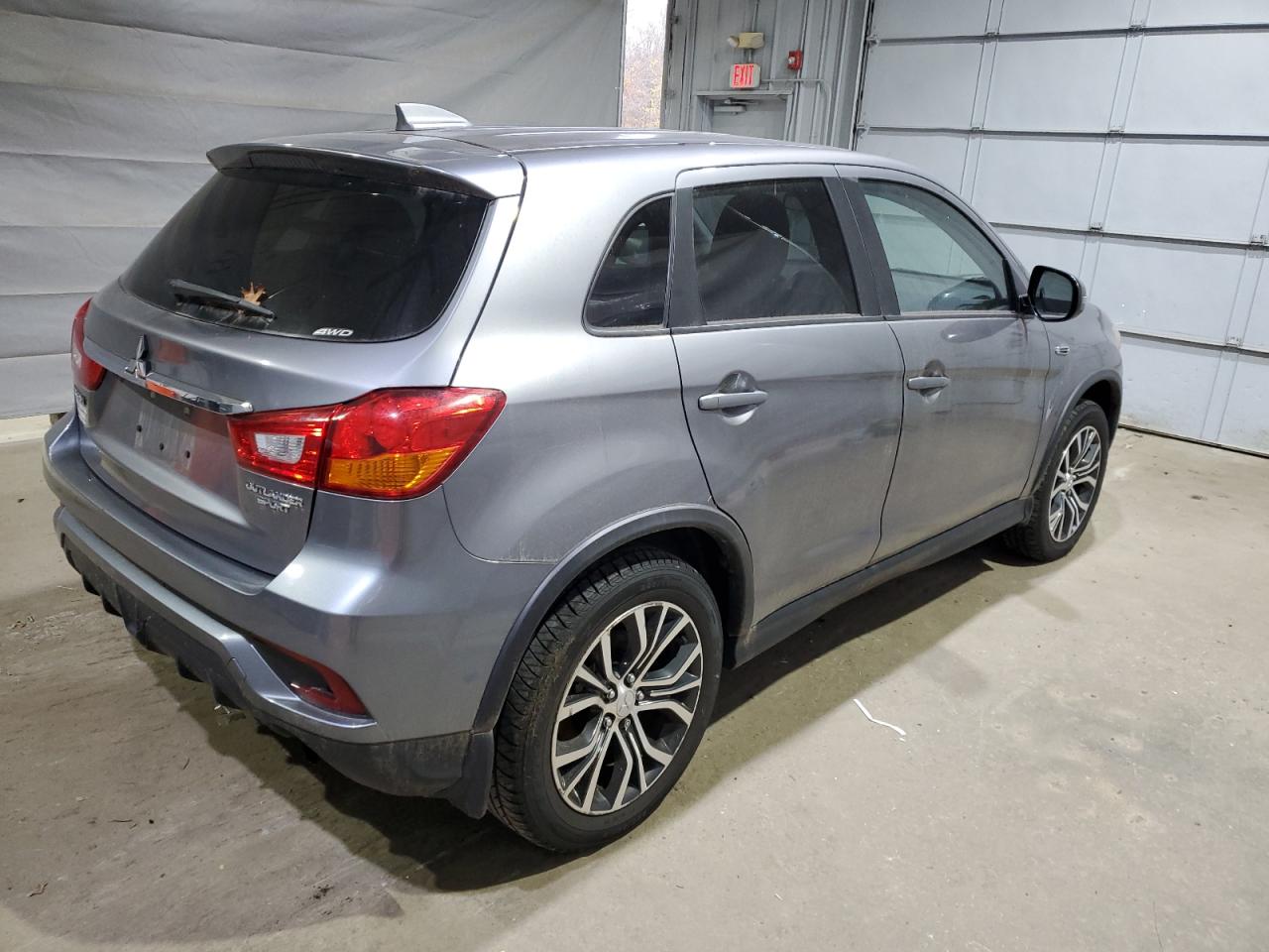 MITSUBISHI OUTLANDER ES
