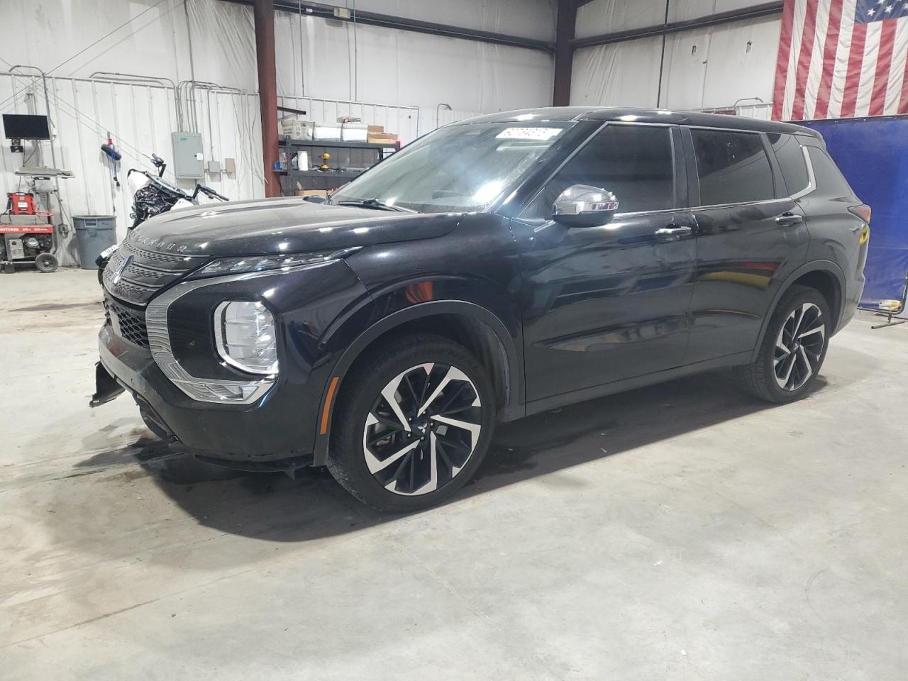 MITSUBISHI OUTLANDER SE