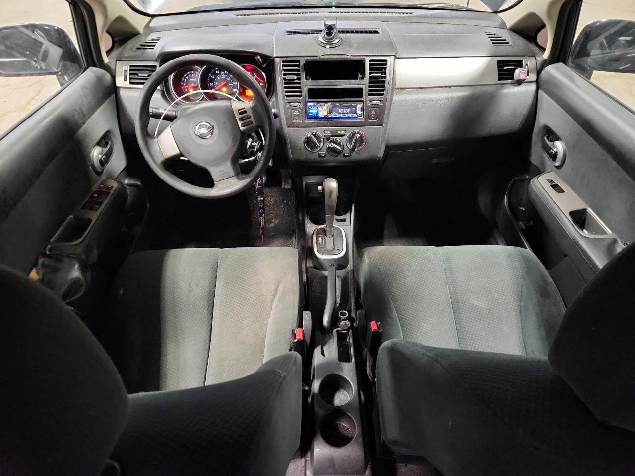 NISSAN VERSA S