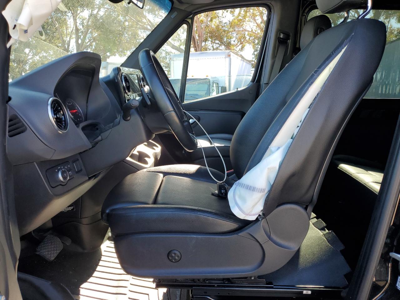 MERCEDES-BENZ SPRINTER 2500