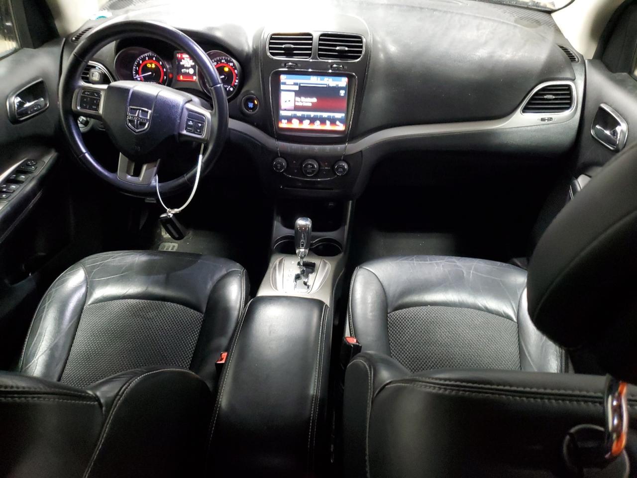 DODGE JOURNEY CROSSROAD