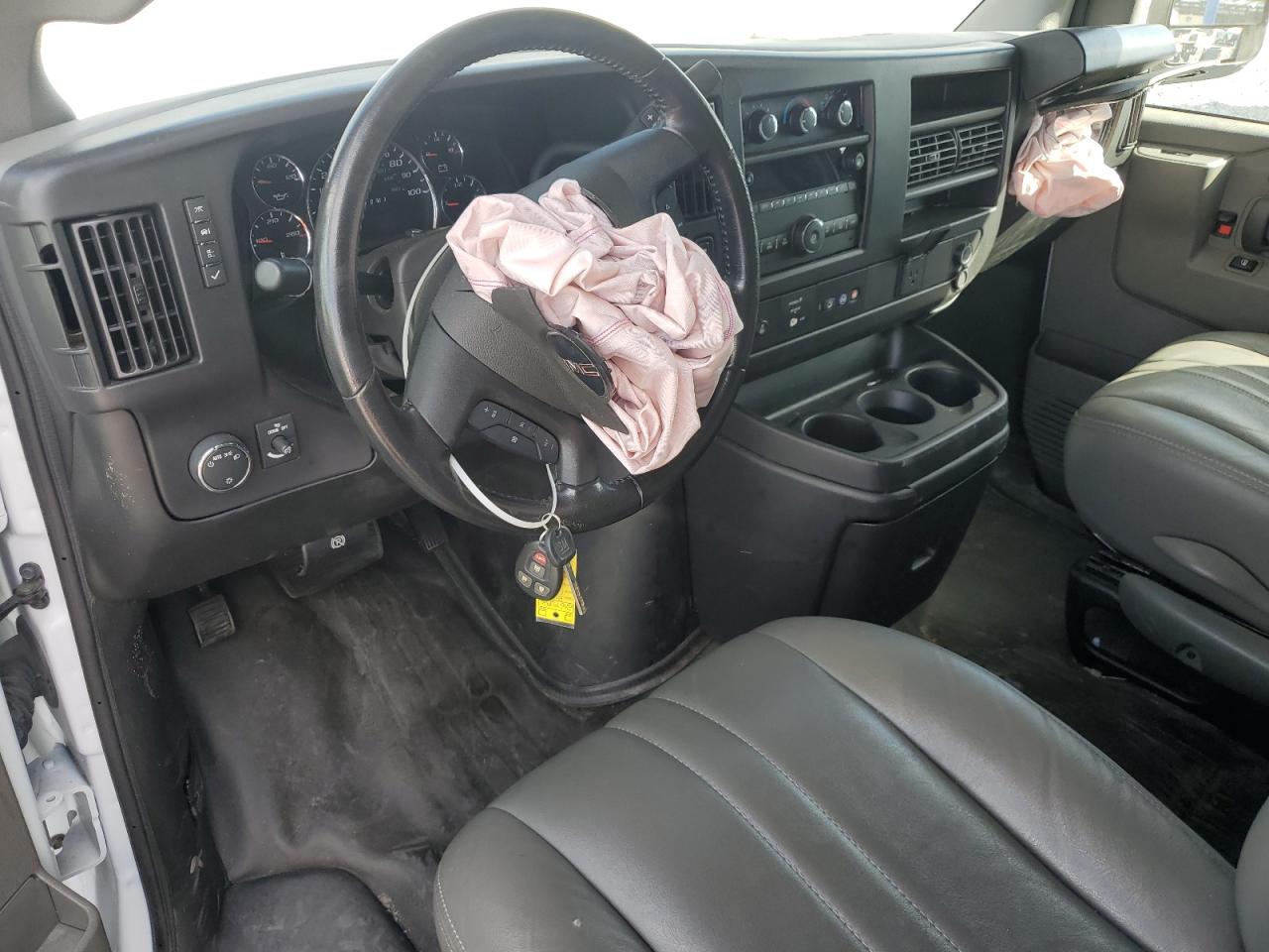 Lot #3303691029 2023 GMC SAVANA