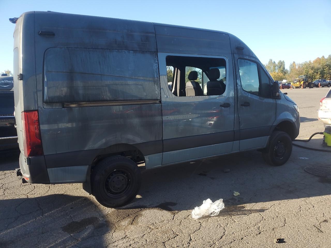 MERCEDES-BENZ SPRINTER 2500