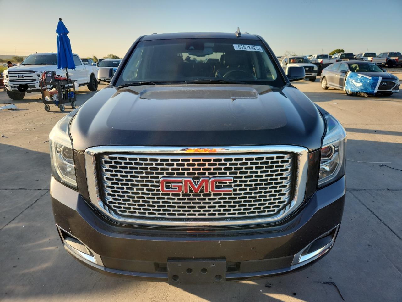 GMC YUKON DENALI