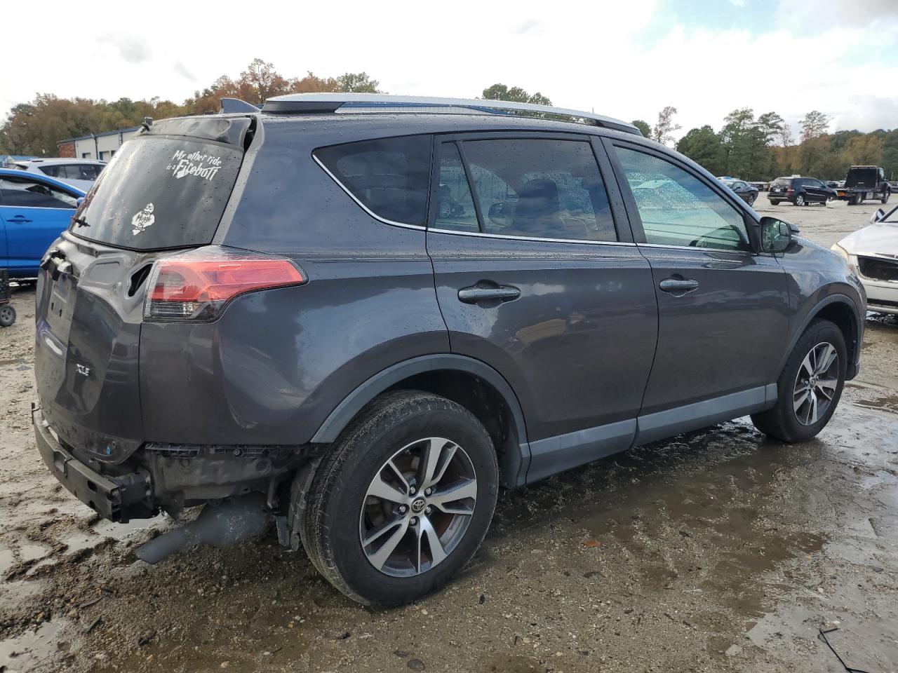 TOYOTA RAV4 XLE
