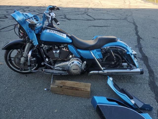 2011 HARLEY-DAVIDSON FLHTK - 1HD1KEM17BB639318