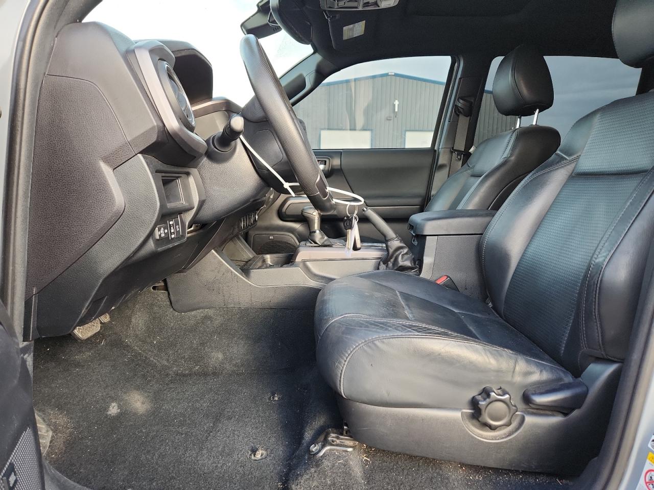 TOYOTA TACOMA DOUBLE CAB