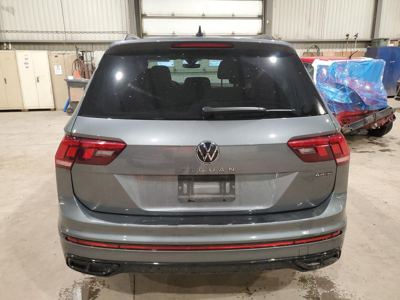 VOLKSWAGEN TIGUAN SE R-LINE BLACK