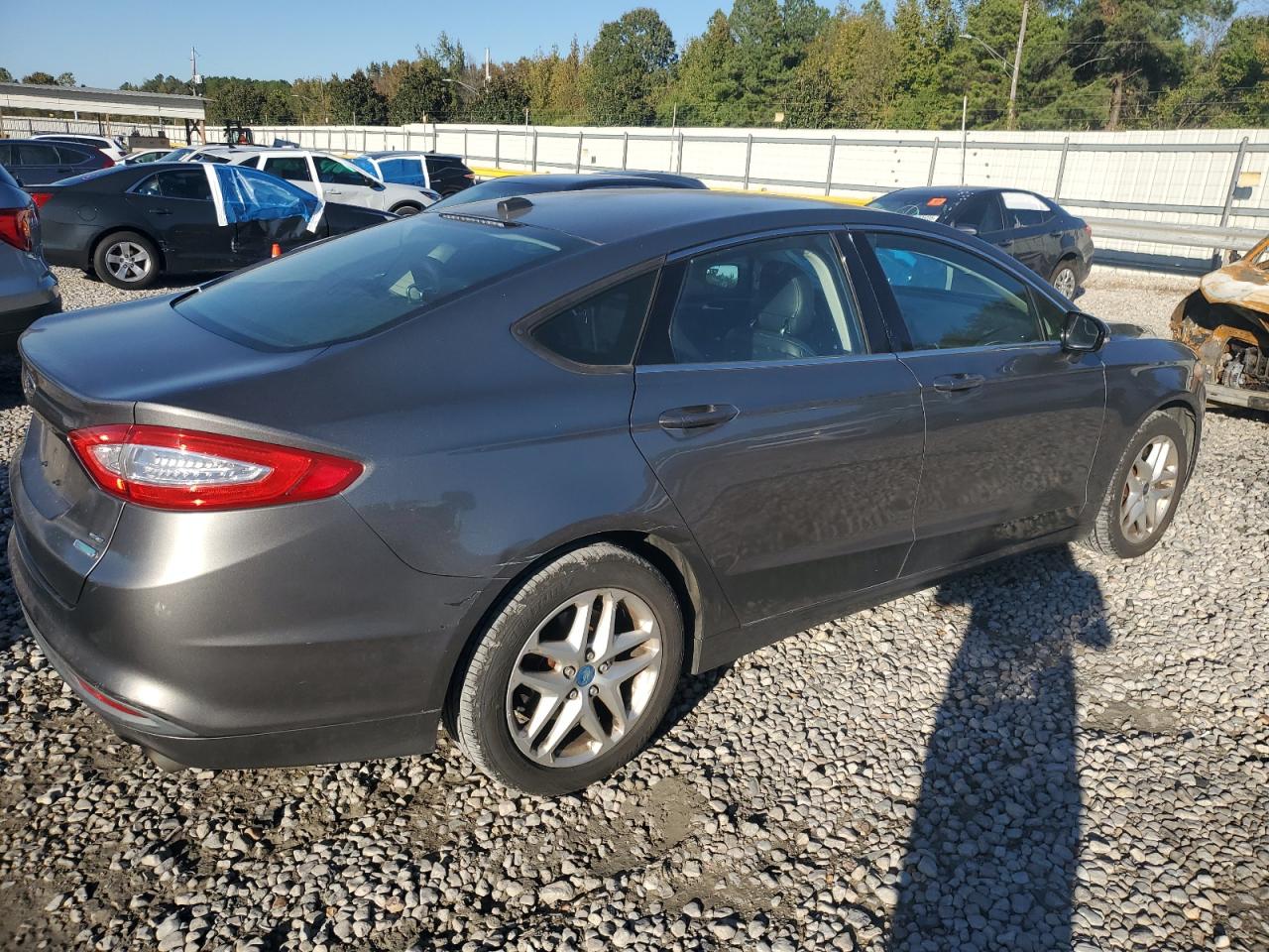 FORD FUSION SE